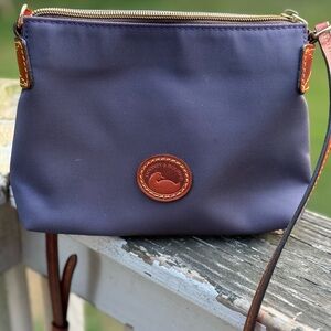 DOONEY & BOURKE NAVY BLUE NYLON CROSSBODY POUCHETTE